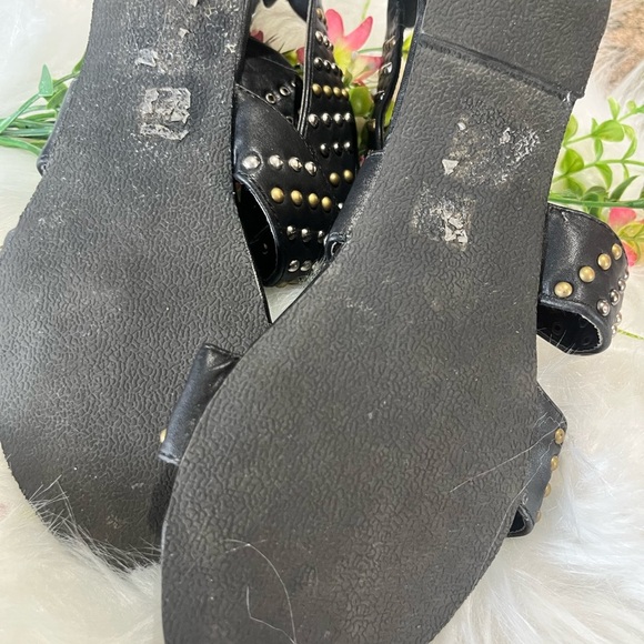 🖤 Penningtons Studded Gladiator Sandals - Size 8 🖤 - Picture 4 of 5